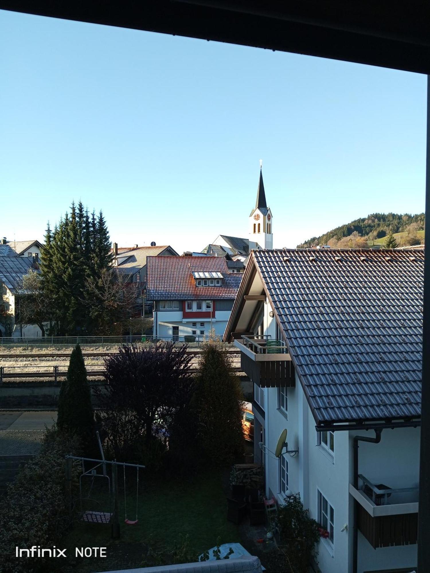 Allgaeu Vibes - Fusslaeufige Erreichbarkeit Vom Bahnhof, Mit Aussicht, Wettergeschuetzter Balkon Oberstaufen Luaran gambar